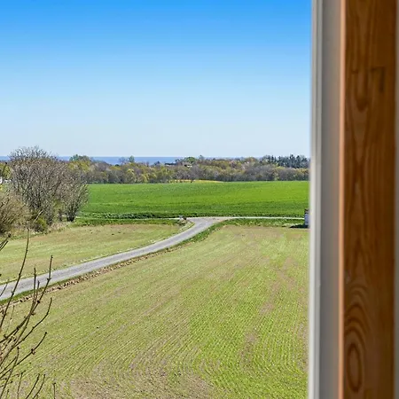 Beautiful In W/ 4 Bedrooms Сasa de vacaciones
