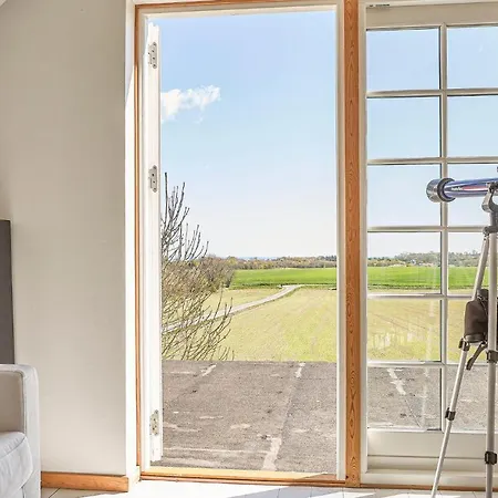 Beautiful In W/ 4 Bedrooms * Allinge-Sandvig