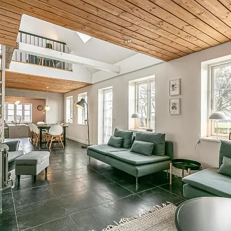 Beautiful In W/ 4 Bedrooms * Allinge-Sandvig